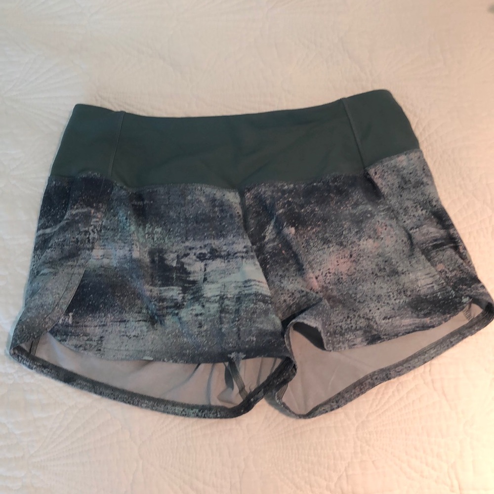 Lululemon Run short !